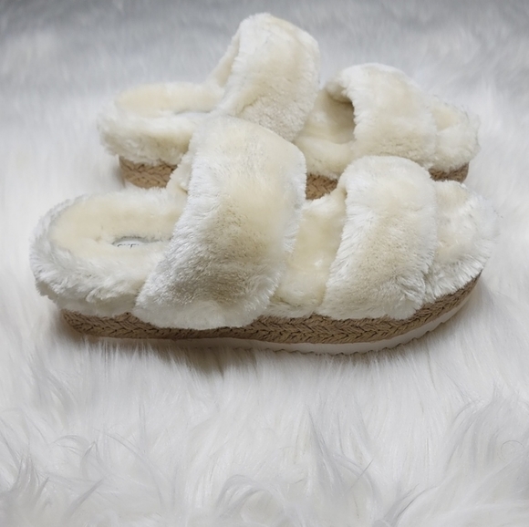 Steve Madden Katana Fuzzy Sandal Natural - Picture 9 of 16